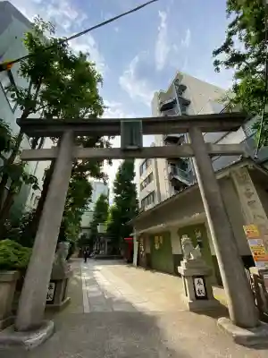 銀杏岡八幡神社の{uncategorized: "未分類", other: "その他", undefined: "問題あり", building: "その他建物", grave: "お墓", sacred_gate: "鳥居", guardian: "狛犬", statue: "像", buddha: "仏像", history: "歴史", nature: "自然", garden: "庭園", animal: "動物", pagoda: "塔", temizu: "手水舎", mountain_gate: "山門・神門", sanctuary: "本殿・本堂", subordinate: "末社・摂社", art: "芸術", scenery: "景色", jizo: "地蔵", ema: "絵馬", goshuin: "御朱印", omikuji: "おみくじ", items: "授与品その他", amulet: "お守り", goshuincho: "御朱印帳", eats: "食事", festival: "お祭り", votive_dance: "神楽", shichigosan: "七五三参", wedding: "結婚式", experience: "体験その他", initially: "初詣", around: "周辺", anti_infection: "感染症対策"}