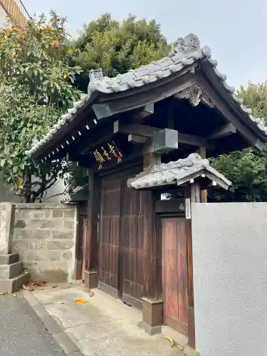 領玄寺の{uncategorized: "未分類", other: "その他", undefined: "問題あり", building: "その他建物", grave: "お墓", sacred_gate: "鳥居", guardian: "狛犬", statue: "像", buddha: "仏像", history: "歴史", nature: "自然", garden: "庭園", animal: "動物", pagoda: "塔", temizu: "手水舎", mountain_gate: "山門・神門", sanctuary: "本殿・本堂", subordinate: "末社・摂社", art: "芸術", scenery: "景色", jizo: "地蔵", ema: "絵馬", goshuin: "御朱印", omikuji: "おみくじ", items: "授与品その他", amulet: "お守り", goshuincho: "御朱印帳", eats: "食事", festival: "お祭り", votive_dance: "神楽", shichigosan: "七五三参", wedding: "結婚式", experience: "体験その他", initially: "初詣", around: "周辺", anti_infection: "感染症対策"}