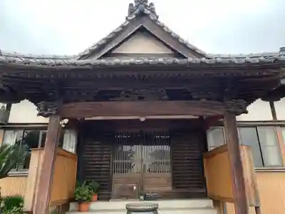 感応寺の本殿・本堂