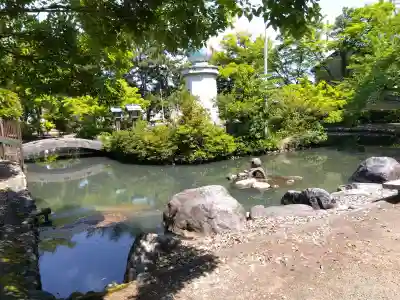 櫟原神社の{uncategorized: "未分類", other: "その他", undefined: "問題あり", building: "その他建物", grave: "お墓", sacred_gate: "鳥居", guardian: "狛犬", statue: "像", buddha: "仏像", history: "歴史", nature: "自然", garden: "庭園", animal: "動物", pagoda: "塔", temizu: "手水舎", mountain_gate: "山門・神門", sanctuary: "本殿・本堂", subordinate: "末社・摂社", art: "芸術", scenery: "景色", jizo: "地蔵", ema: "絵馬", goshuin: "御朱印", omikuji: "おみくじ", items: "授与品その他", amulet: "お守り", goshuincho: "御朱印帳", eats: "食事", festival: "お祭り", votive_dance: "神楽", shichigosan: "七五三参", wedding: "結婚式", experience: "体験その他", initially: "初詣", around: "周辺", anti_infection: "感染症対策"}