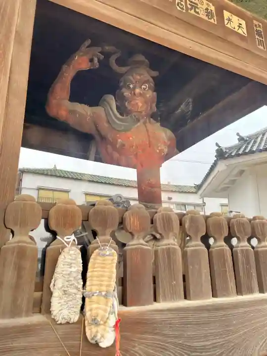 西大寺の{uncategorized: "未分類", other: "その他", undefined: "問題あり", building: "その他建物", grave: "お墓", sacred_gate: "鳥居", guardian: "狛犬", statue: "像", buddha: "仏像", history: "歴史", nature: "自然", garden: "庭園", animal: "動物", pagoda: "塔", temizu: "手水舎", mountain_gate: "山門・神門", sanctuary: "本殿・本堂", subordinate: "末社・摂社", art: "芸術", scenery: "景色", jizo: "地蔵", ema: "絵馬", goshuin: "御朱印", omikuji: "おみくじ", items: "授与品その他", amulet: "お守り", goshuincho: "御朱印帳", eats: "食事", festival: "お祭り", votive_dance: "神楽", shichigosan: "七五三参", wedding: "結婚式", experience: "体験その他", initially: "初詣", around: "周辺", anti_infection: "感染症対策"}