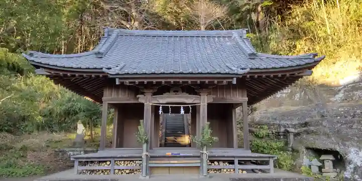 梶原御霊神社の末社・摂社