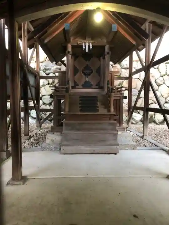 平群神社の本殿・本堂