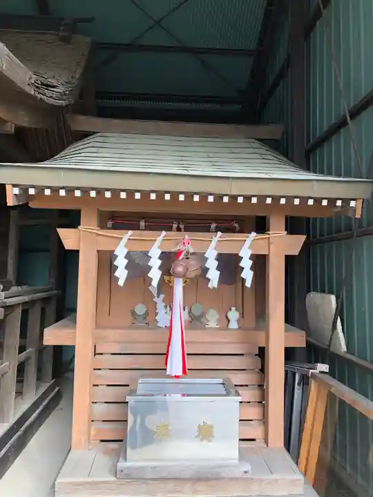 諏訪神社の末社・摂社