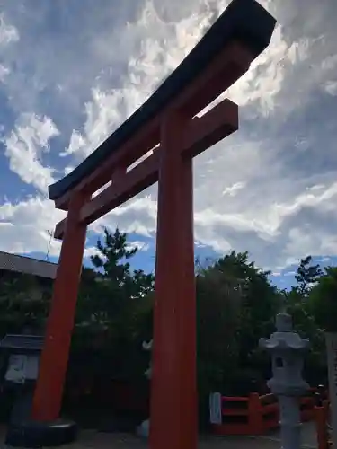 鵠沼伏見稲荷神社の鳥居