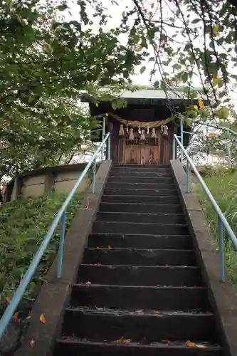 諏訪神社の末社