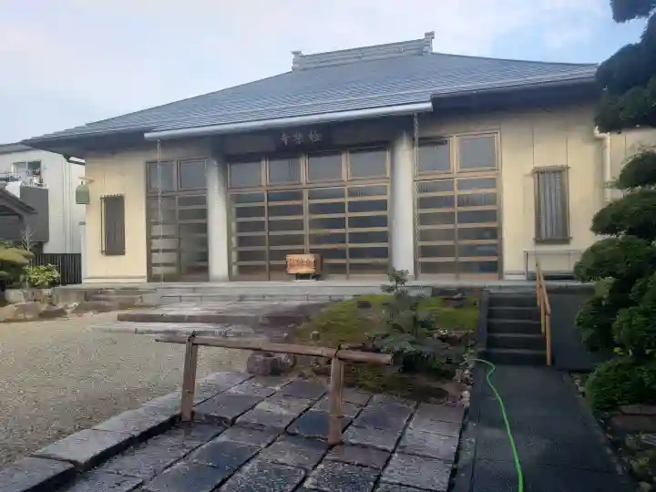 西方山極楽寺の本殿・本堂