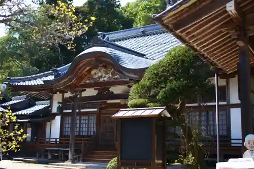 成相寺の本殿・本堂