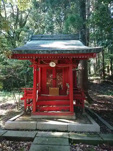 菅生石部神社の末社