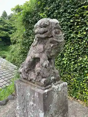 飯繩神社の狛犬