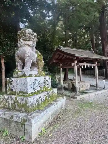 建水分神社の{uncategorized: "未分類", other: "その他", undefined: "問題あり", building: "その他建物", grave: "お墓", sacred_gate: "鳥居", guardian: "狛犬", statue: "像", buddha: "仏像", history: "歴史", nature: "自然", garden: "庭園", animal: "動物", pagoda: "塔", temizu: "手水舎", mountain_gate: "山門・神門", sanctuary: "本殿・本堂", subordinate: "末社・摂社", art: "芸術", scenery: "景色", jizo: "地蔵", ema: "絵馬", goshuin: "御朱印", omikuji: "おみくじ", items: "授与品その他", amulet: "お守り", goshuincho: "御朱印帳", eats: "食事", festival: "お祭り", votive_dance: "神楽", shichigosan: "七五三参", wedding: "結婚式", experience: "体験その他", initially: "初詣", around: "周辺", anti_infection: "感染症対策"}