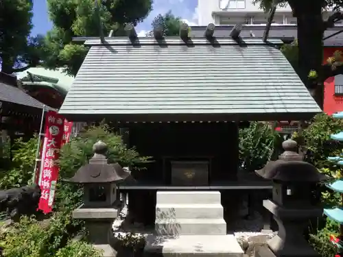 大島稲荷神社の末社