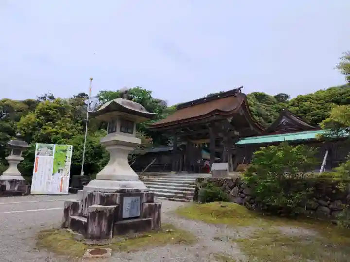 氣多大社の{uncategorized: "未分類", other: "その他", undefined: "問題あり", building: "その他建物", grave: "お墓", sacred_gate: "鳥居", guardian: "狛犬", statue: "像", buddha: "仏像", history: "歴史", nature: "自然", garden: "庭園", animal: "動物", pagoda: "塔", temizu: "手水舎", mountain_gate: "山門・神門", sanctuary: "本殿・本堂", subordinate: "末社・摂社", art: "芸術", scenery: "景色", jizo: "地蔵", ema: "絵馬", goshuin: "御朱印", omikuji: "おみくじ", items: "授与品その他", amulet: "お守り", goshuincho: "御朱印帳", eats: "食事", festival: "お祭り", votive_dance: "神楽", shichigosan: "七五三参", wedding: "結婚式", experience: "体験その他", initially: "初詣", around: "周辺", anti_infection: "感染症対策"}