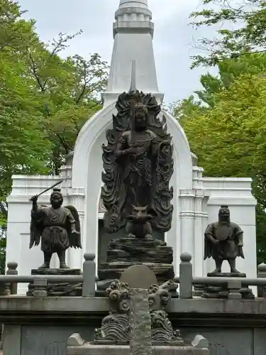 高尾山薬王院(東京都)