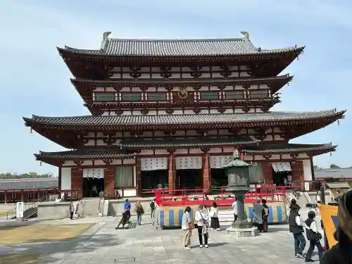 薬師寺の{uncategorized: "未分類", other: "その他", undefined: "問題あり", building: "その他建物", grave: "お墓", sacred_gate: "鳥居", guardian: "狛犬", statue: "像", buddha: "仏像", history: "歴史", nature: "自然", garden: "庭園", animal: "動物", pagoda: "塔", temizu: "手水舎", mountain_gate: "山門・神門", sanctuary: "本殿・本堂", subordinate: "末社・摂社", art: "芸術", scenery: "景色", jizo: "地蔵", ema: "絵馬", goshuin: "御朱印", omikuji: "おみくじ", items: "授与品その他", amulet: "お守り", goshuincho: "御朱印帳", eats: "食事", festival: "お祭り", votive_dance: "神楽", shichigosan: "七五三参", wedding: "結婚式", experience: "体験その他", initially: "初詣", around: "周辺", anti_infection: "感染症対策"}