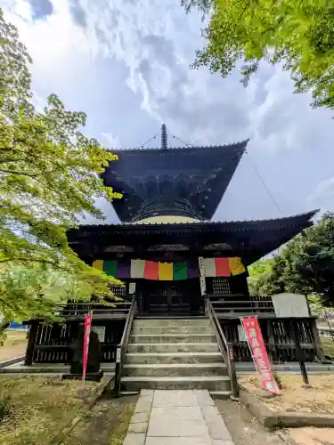 鑁阿寺の{uncategorized: "未分類", other: "その他", undefined: "問題あり", building: "その他建物", grave: "お墓", sacred_gate: "鳥居", guardian: "狛犬", statue: "像", buddha: "仏像", history: "歴史", nature: "自然", garden: "庭園", animal: "動物", pagoda: "塔", temizu: "手水舎", mountain_gate: "山門・神門", sanctuary: "本殿・本堂", subordinate: "末社・摂社", art: "芸術", scenery: "景色", jizo: "地蔵", ema: "絵馬", goshuin: "御朱印", omikuji: "おみくじ", items: "授与品その他", amulet: "お守り", goshuincho: "御朱印帳", eats: "食事", festival: "お祭り", votive_dance: "神楽", shichigosan: "七五三参", wedding: "結婚式", experience: "体験その他", initially: "初詣", around: "周辺", anti_infection: "感染症対策"}