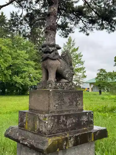 雨龍神社の狛犬