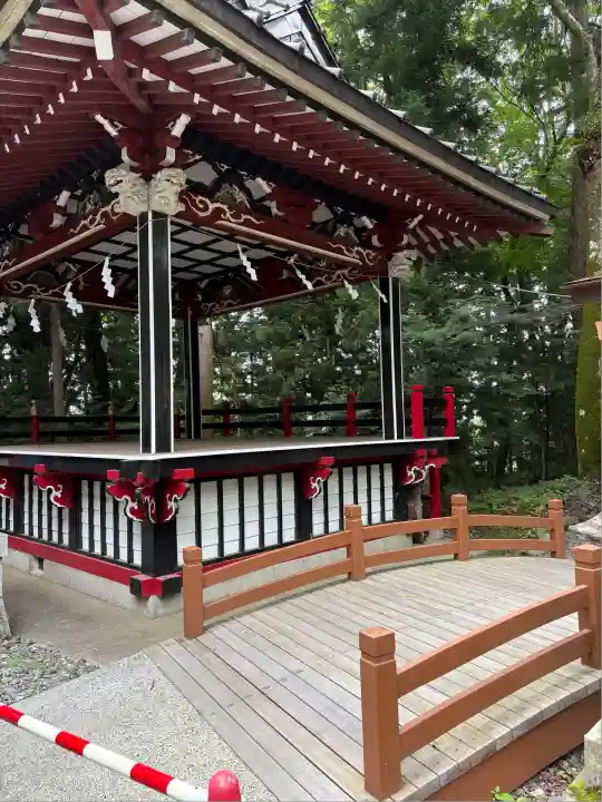 新屋山神社(山梨県)