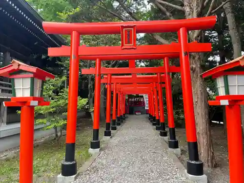 湯倉神社の末社