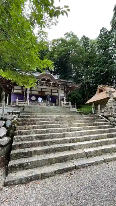 白川八幡神社の本殿・本堂