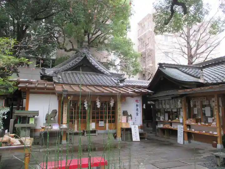 若一神社の本殿・本堂