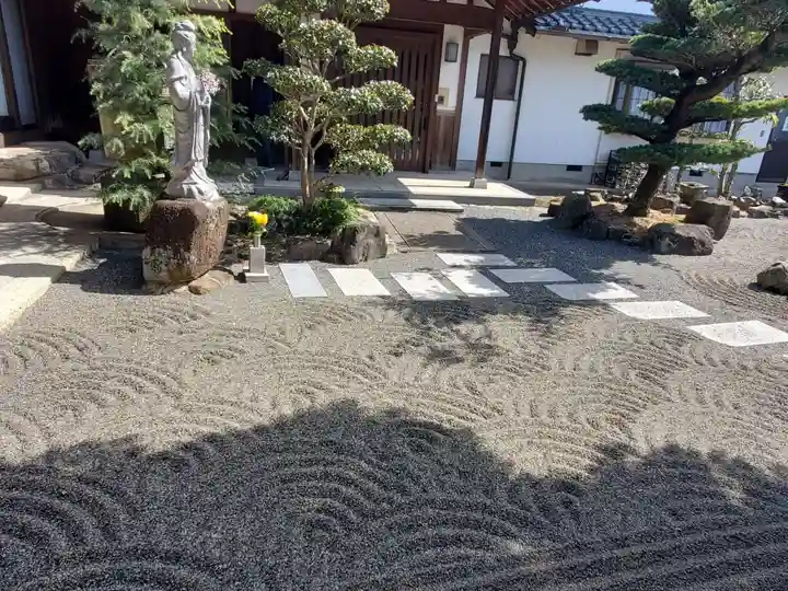 多聞寺の庭園