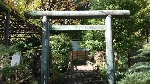 東郷神社の鳥居