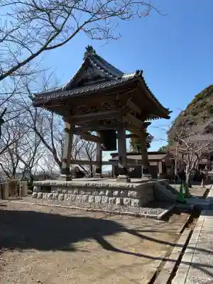 那古寺の{uncategorized: "未分類", other: "その他", undefined: "問題あり", building: "その他建物", grave: "お墓", sacred_gate: "鳥居", guardian: "狛犬", statue: "像", buddha: "仏像", history: "歴史", nature: "自然", garden: "庭園", animal: "動物", pagoda: "塔", temizu: "手水舎", mountain_gate: "山門・神門", sanctuary: "本殿・本堂", subordinate: "末社・摂社", art: "芸術", scenery: "景色", jizo: "地蔵", ema: "絵馬", goshuin: "御朱印", omikuji: "おみくじ", items: "授与品その他", amulet: "お守り", goshuincho: "御朱印帳", eats: "食事", festival: "お祭り", votive_dance: "神楽", shichigosan: "七五三参", wedding: "結婚式", experience: "体験その他", initially: "初詣", around: "周辺", anti_infection: "感染症対策"}