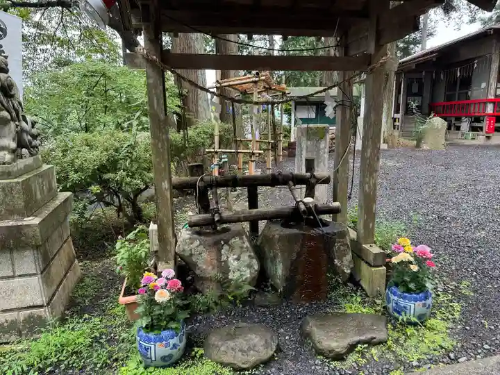 坪沼八幡神社の手水舎