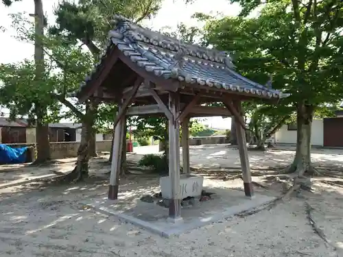 細川神社の手水舎