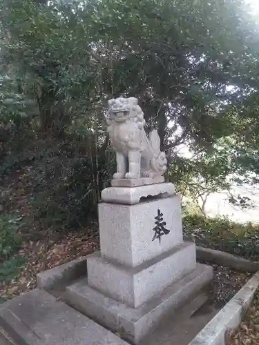 荘八幡神社の狛犬