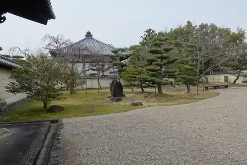 法華寺の庭園