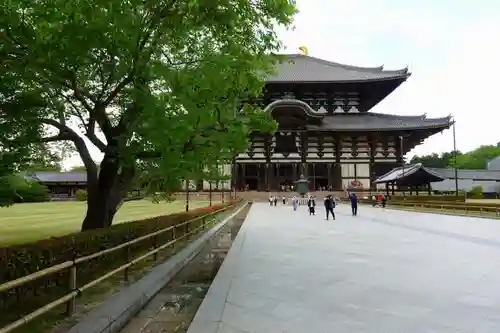 東大寺の本殿