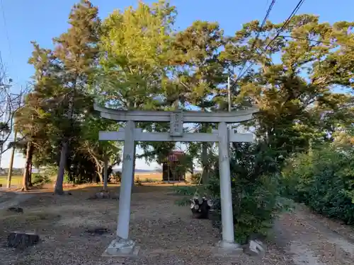 白山神社の鳥居