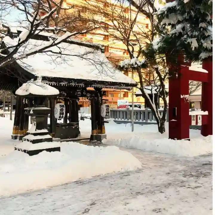 彌彦神社 (伊夜日子神社)の手水舎