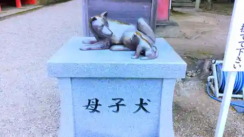 六所神社の狛犬