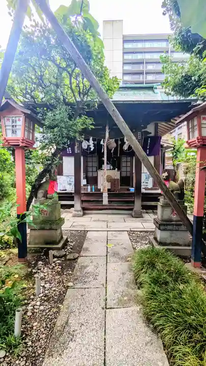 四谷於岩稲荷田宮神社の本殿・本堂