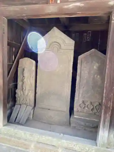稲荷神社の{uncategorized: "未分類", other: "その他", undefined: "問題あり", building: "その他建物", grave: "お墓", sacred_gate: "鳥居", guardian: "狛犬", statue: "像", buddha: "仏像", history: "歴史", nature: "自然", garden: "庭園", animal: "動物", pagoda: "塔", temizu: "手水舎", mountain_gate: "山門・神門", sanctuary: "本殿・本堂", subordinate: "末社・摂社", art: "芸術", scenery: "景色", jizo: "地蔵", ema: "絵馬", goshuin: "御朱印", omikuji: "おみくじ", items: "授与品その他", amulet: "お守り", goshuincho: "御朱印帳", eats: "食事", festival: "お祭り", votive_dance: "神楽", shichigosan: "七五三参", wedding: "結婚式", experience: "体験その他", initially: "初詣", around: "周辺", anti_infection: "感染症対策"}