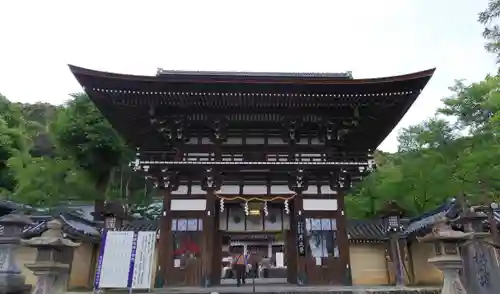 松尾大社の山門・神門