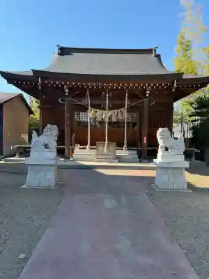 諏訪神社の{uncategorized: "未分類", other: "その他", undefined: "問題あり", building: "その他建物", grave: "お墓", sacred_gate: "鳥居", guardian: "狛犬", statue: "像", buddha: "仏像", history: "歴史", nature: "自然", garden: "庭園", animal: "動物", pagoda: "塔", temizu: "手水舎", mountain_gate: "山門・神門", sanctuary: "本殿・本堂", subordinate: "末社・摂社", art: "芸術", scenery: "景色", jizo: "地蔵", ema: "絵馬", goshuin: "御朱印", omikuji: "おみくじ", items: "授与品その他", amulet: "お守り", goshuincho: "御朱印帳", eats: "食事", festival: "お祭り", votive_dance: "神楽", shichigosan: "七五三参", wedding: "結婚式", experience: "体験その他", initially: "初詣", around: "周辺", anti_infection: "感染症対策"}