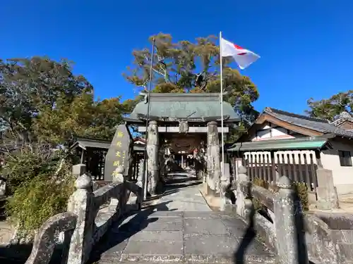 新北神社の鳥居