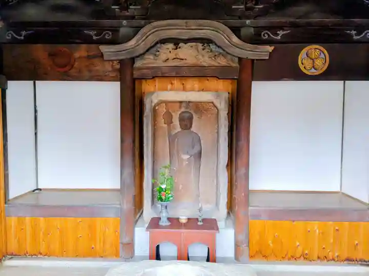 洞泉寺の地蔵