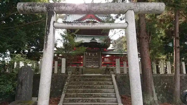 一瓶塚稲荷神社の鳥居