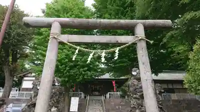 諏訪神社の鳥居
