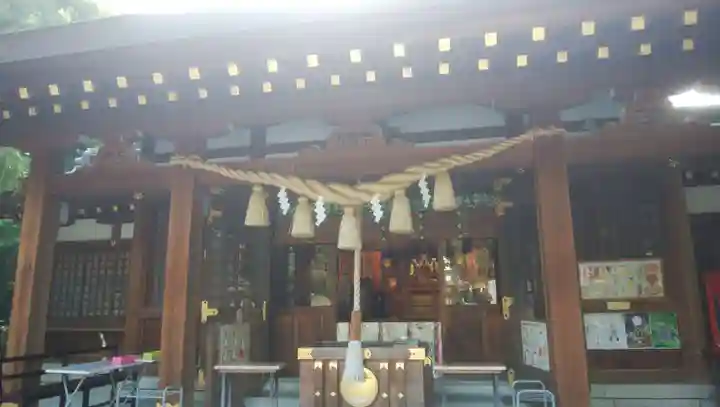新田神社の本殿・本堂