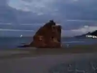 稲佐の浜 弁天島の景色