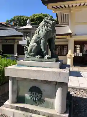愛知縣護國神社の狛犬