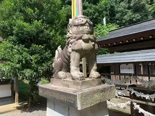 村檜神社の狛犬