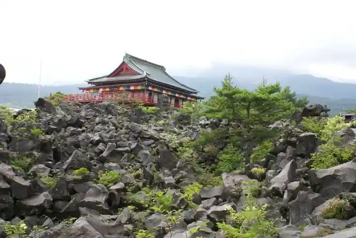 寛永寺別院浅間山観音堂の景色