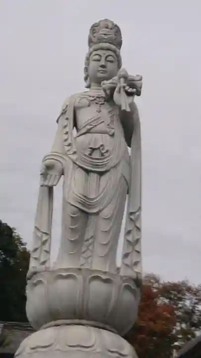 埼玉厄除け開運大師・龍泉寺(切り絵御朱印発祥の寺)の仏像